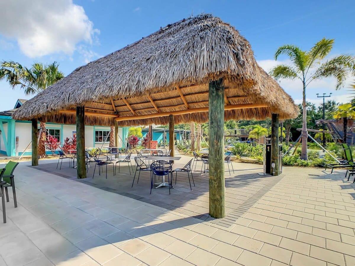 Gorgeous 2Br Lakeview Condo With Waterpark Kissimmee Bagian luar foto