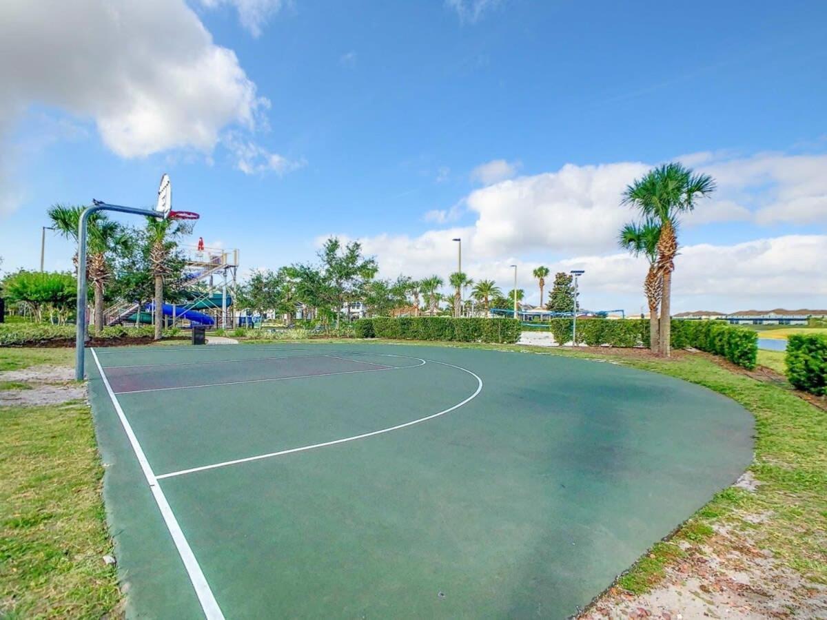 Gorgeous 2Br Lakeview Condo With Waterpark Kissimmee Bagian luar foto