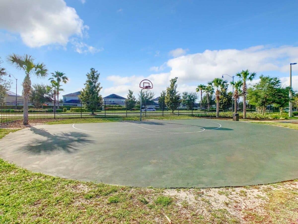 Gorgeous 2Br Lakeview Condo With Waterpark Kissimmee Bagian luar foto