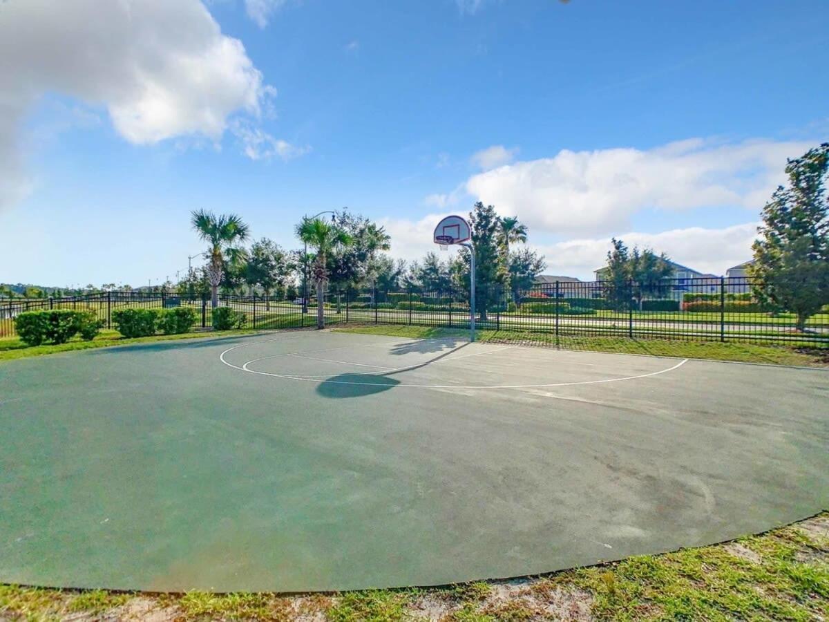 Gorgeous 2Br Lakeview Condo With Waterpark Kissimmee Bagian luar foto