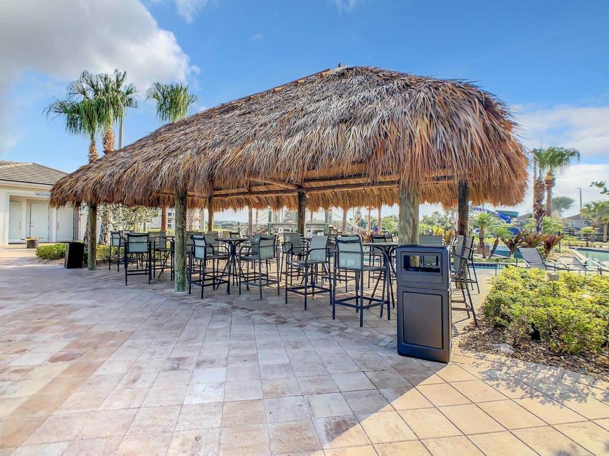Gorgeous 2Br Lakeview Condo With Waterpark Kissimmee Bagian luar foto