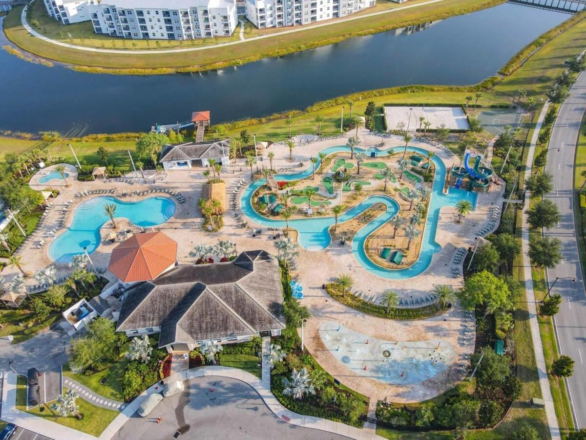 Gorgeous 2Br Lakeview Condo With Waterpark Kissimmee Bagian luar foto