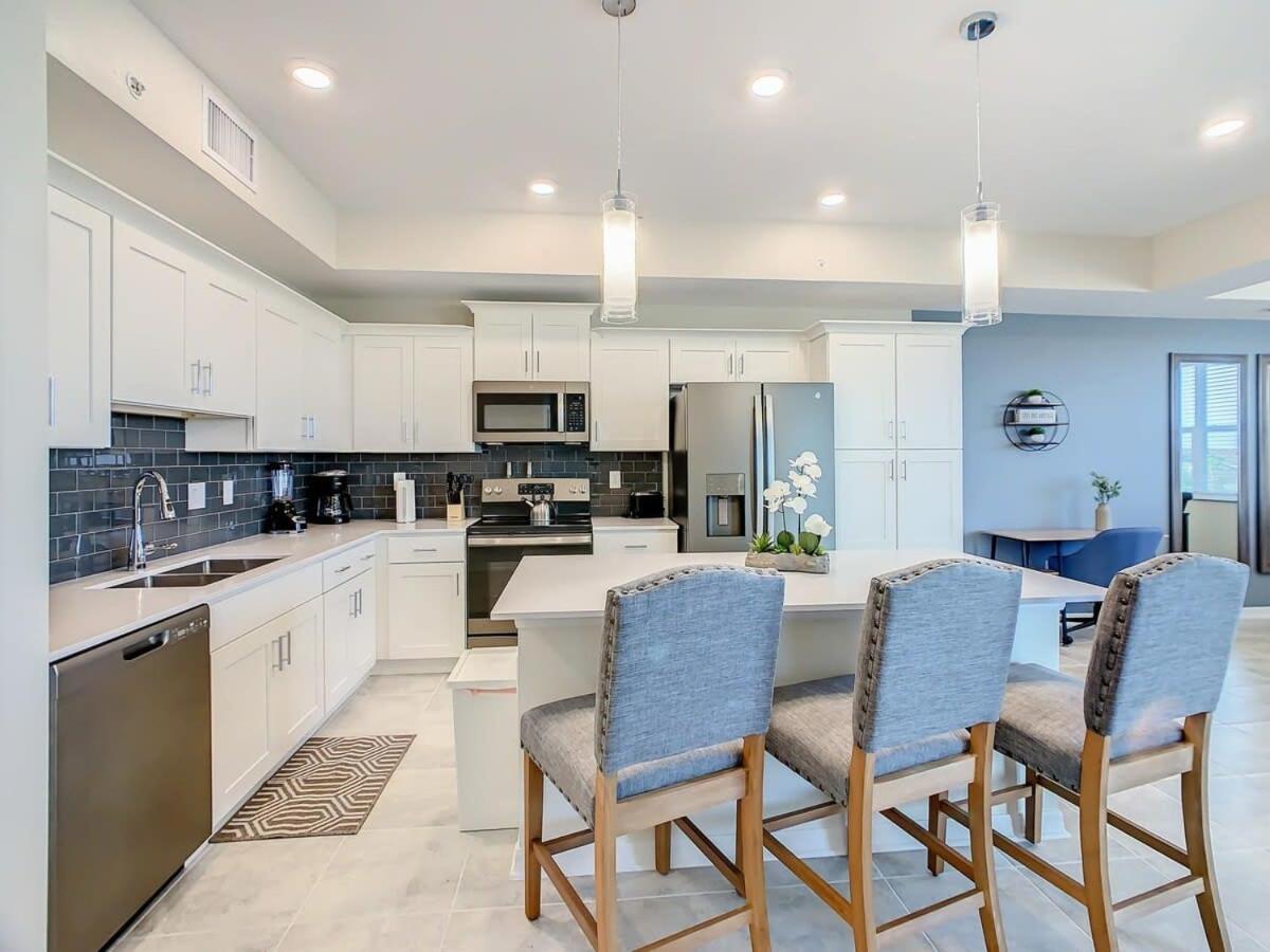 Gorgeous 2Br Lakeview Condo With Waterpark Kissimmee Bagian luar foto